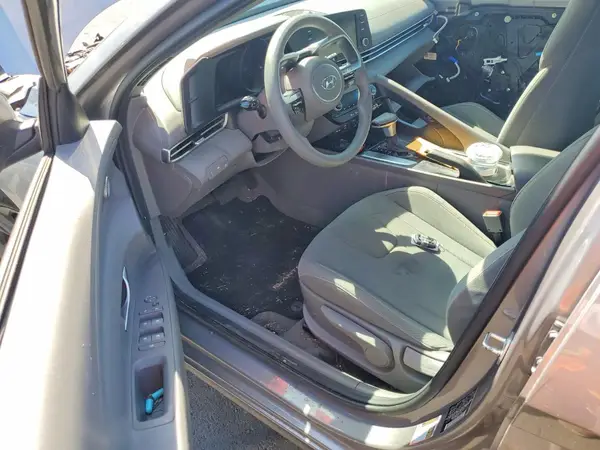 KMHLM4AG3PU437302 2023 HYUNDAI ELANTRA - Image 8