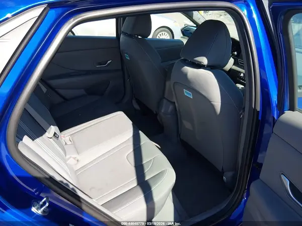 KMHLM4AG3PU445089 2023 HYUNDAI ELANTRA - Image 8