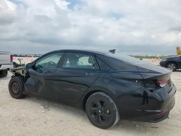 KMHLM4AG3PU447764 2023 HYUNDAI ELANTRA - Image 2