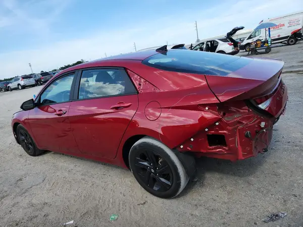KMHLM4AG3PU457386 2023 HYUNDAI ELANTRA - Image 2