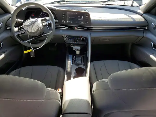 KMHLM4AG3PU467867 2023 HYUNDAI ELANTRA - Image 8
