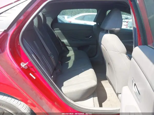 KMHLM4AG3PU471174 2023 HYUNDAI ELANTRA - Image 8