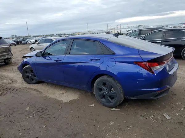 KMHLM4AG3PU477492 2023 HYUNDAI ELANTRA - Image 2