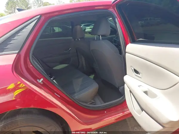 KMHLM4AG3PU483664 2023 HYUNDAI ELANTRA - Image 8