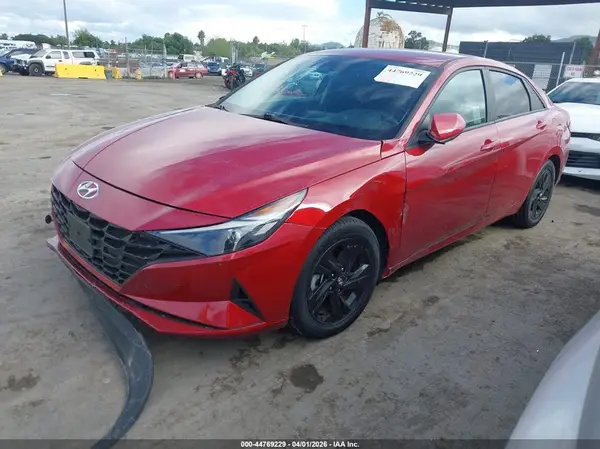 KMHLM4AG3PU484636 2023 HYUNDAI ELANTRA - Image 2