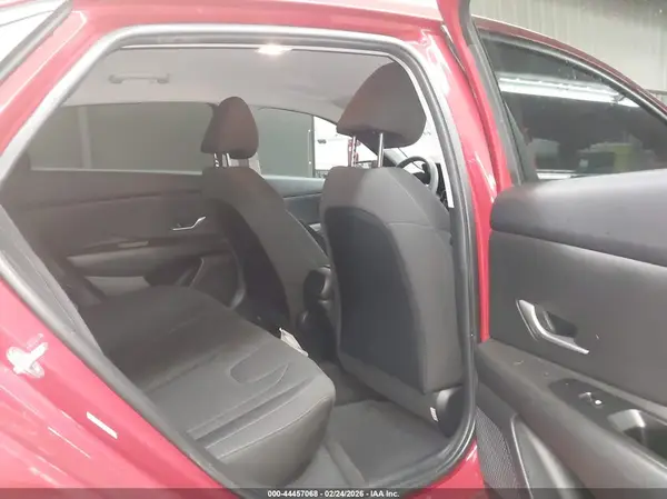 KMHLM4AG3PU484944 2023 HYUNDAI ELANTRA - Image 8