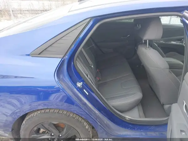 KMHLM4AG3PU494678 2023 HYUNDAI ELANTRA - Image 8