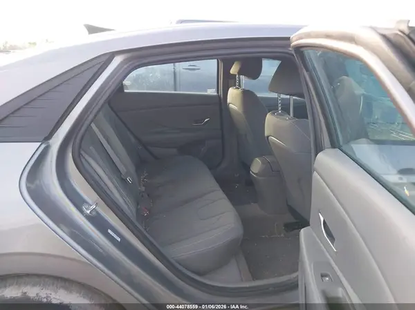 KMHLM4AG3PU502066 2023 HYUNDAI ELANTRA - Image 8