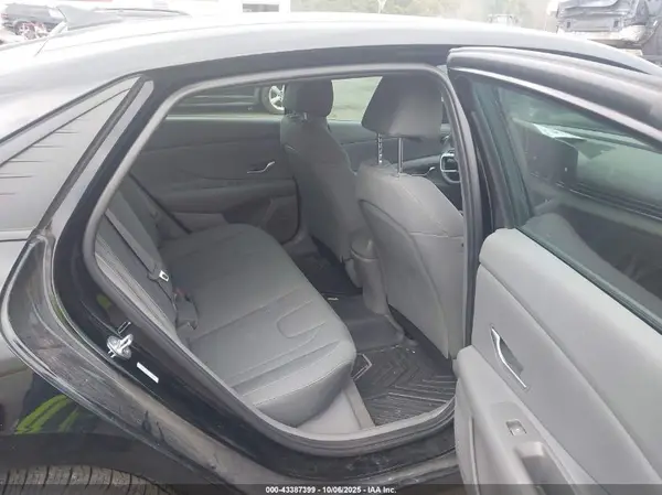 KMHLM4AG3PU503007 2023 HYUNDAI ELANTRA - Image 8