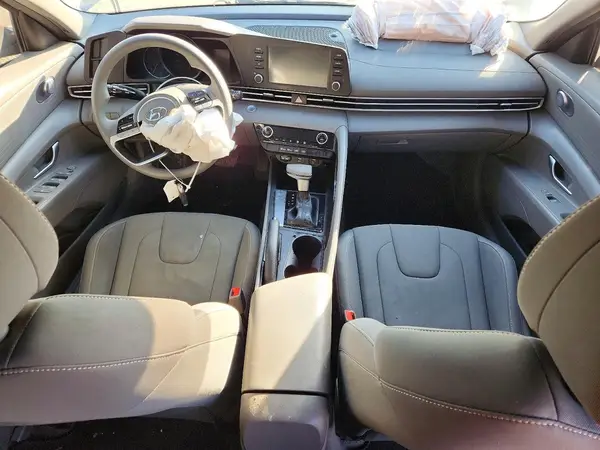KMHLM4AG3PU504559 2023 HYUNDAI ELANTRA - Image 8