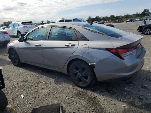 KMHLM4AG3PU511379 2023 HYUNDAI ELANTRA - Image 2