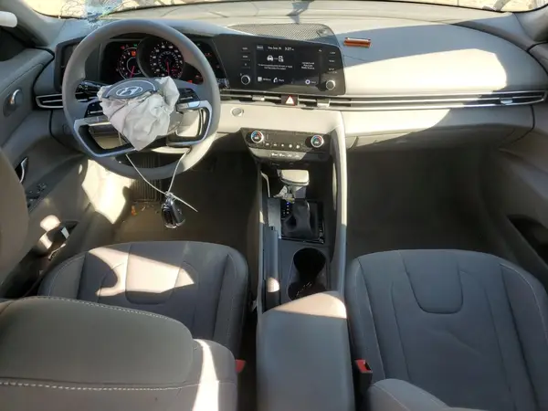 KMHLM4AG3PU521619 2023 HYUNDAI ELANTRA - Image 8