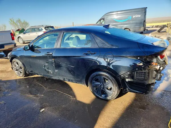 KMHLM4AG3PU524410 2023 HYUNDAI ELANTRA - Image 2