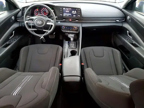 KMHLM4AG3PU525301 2023 HYUNDAI ELANTRA - Image 8