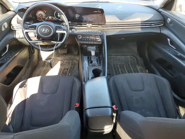 KMHLM4AG3PU534936 2023 HYUNDAI ELANTRA - Image 8