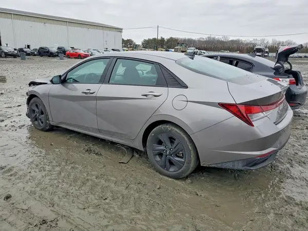 KMHLM4AG3PU548481 2023 HYUNDAI ELANTRA - Image 2