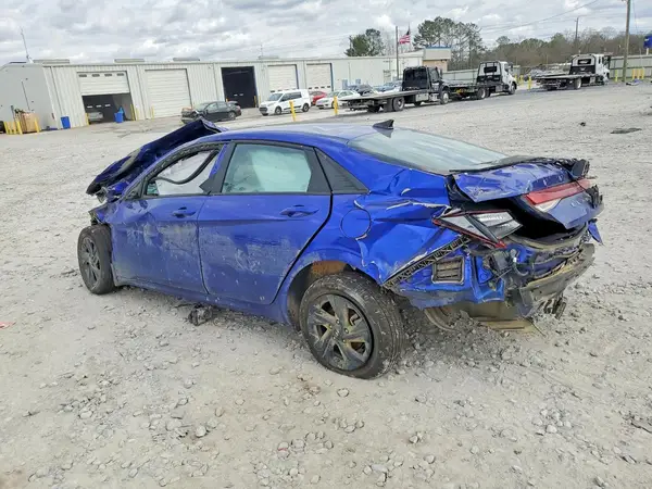 KMHLM4AG3PU549226 2023 HYUNDAI ELANTRA - Image 2