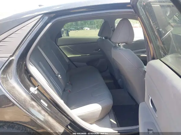 KMHLM4AG3PU550795 2023 HYUNDAI ELANTRA - Image 8