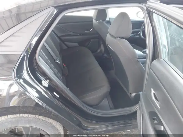 KMHLM4AG3PU552661 2023 HYUNDAI ELANTRA - Image 8