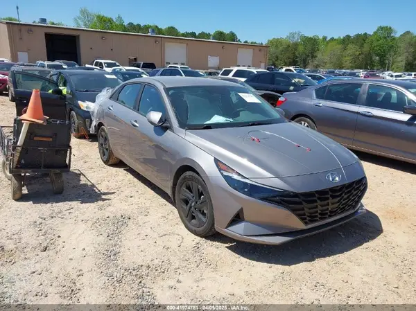 KMHLM4AG3PU553437 2023 HYUNDAI ELANTRA - Image 1