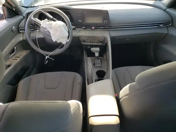 KMHLM4AG3PU564521 2023 HYUNDAI ELANTRA - Image 8