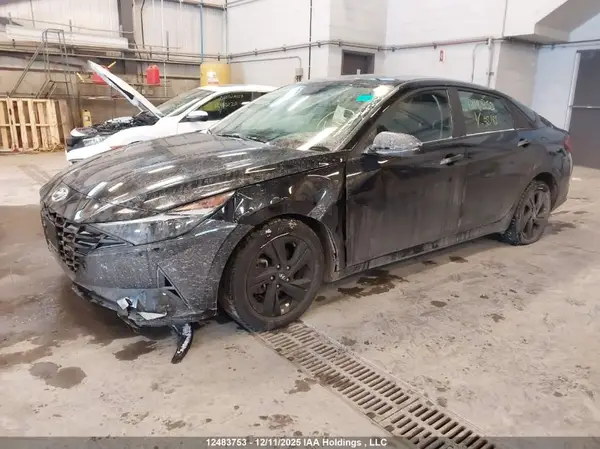 KMHLM4AG3PU568181 2023 HYUNDAI ELANTRA - Image 2