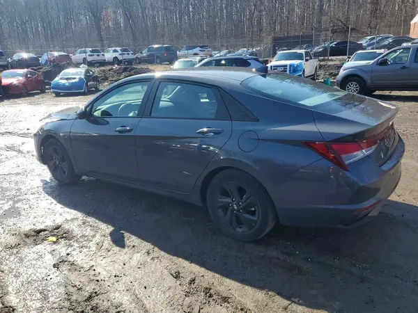 KMHLM4AG3PU570402 2023 HYUNDAI ELANTRA - Image 2
