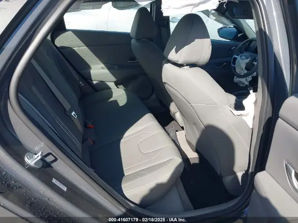 KMHLM4AG3PU576510 2023 HYUNDAI ELANTRA - Image 8