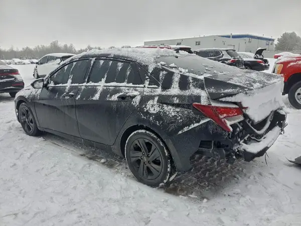 KMHLM4AG3PU581755 2023 HYUNDAI ELANTRA - Image 2