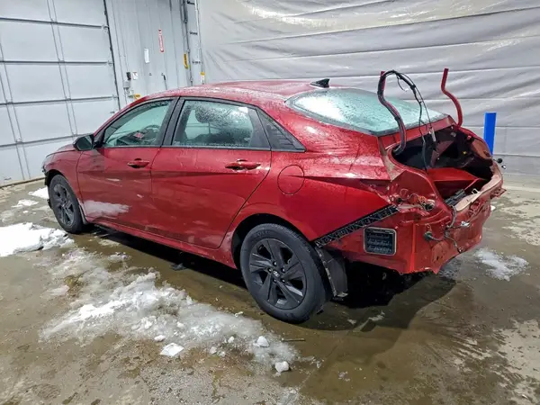 KMHLM4AG3PU586857 2023 HYUNDAI ELANTRA - Image 2