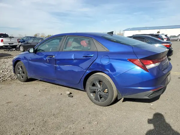 KMHLM4AG3PU587670 2023 HYUNDAI ELANTRA - Image 2