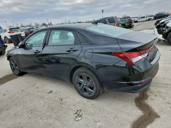 KMHLM4AG3PU618805 2023 HYUNDAI ELANTRA - Image 2