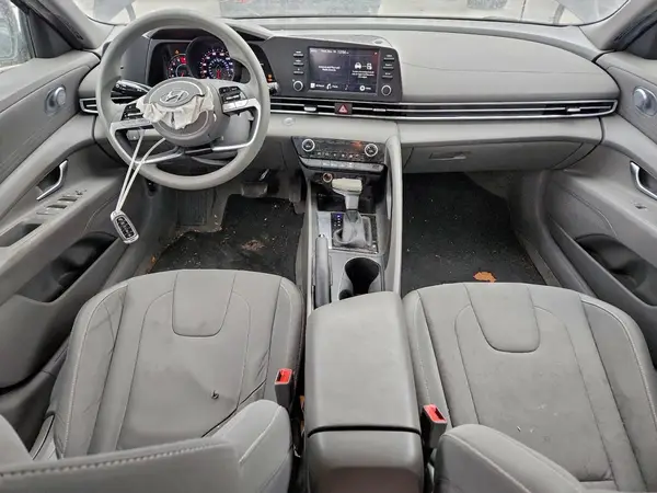 KMHLM4AG3PU618805 2023 HYUNDAI ELANTRA - Image 8