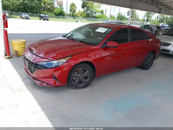 KMHLM4AG3PU622711 2023 HYUNDAI ELANTRA - Image 2