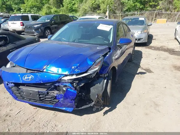 KMHLM4AG3PU627553 2023 HYUNDAI ELANTRA - Image 2