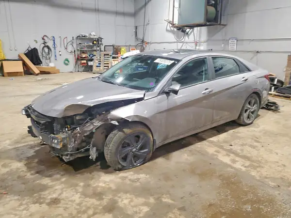 KMHLM4AG3PU627813 2023 HYUNDAI ELANTRA - Image 1