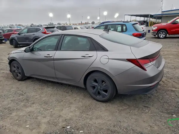 KMHLM4AG3PU627844 2023 HYUNDAI ELANTRA - Image 2