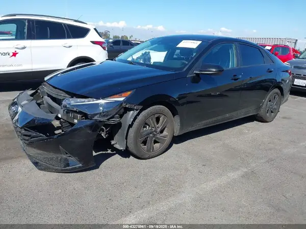 KMHLM4AG4MU065769 2021 HYUNDAI ELANTRA - Image 2