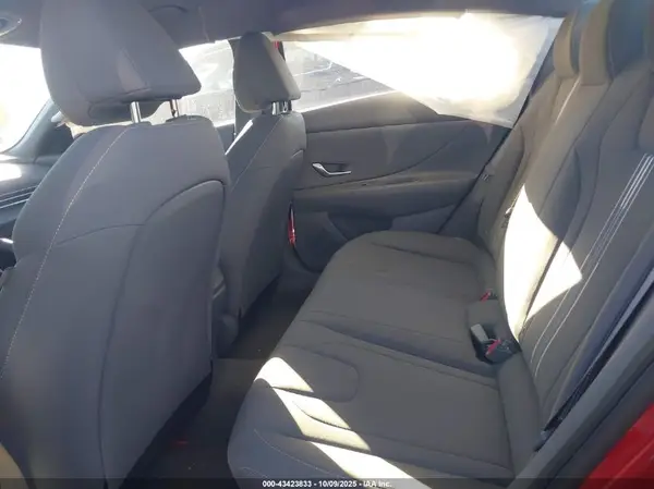 KMHLM4AG4MU067098 2021 HYUNDAI ELANTRA - Image 8