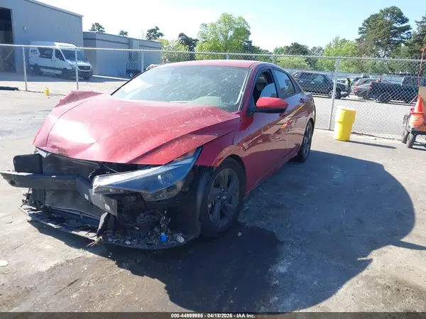 KMHLM4AG4MU068266 2021 HYUNDAI ELANTRA - Image 2