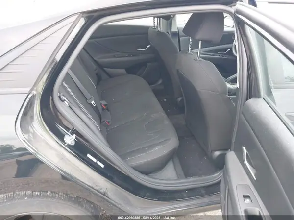 KMHLM4AG4MU071247 2021 HYUNDAI ELANTRA - Image 8