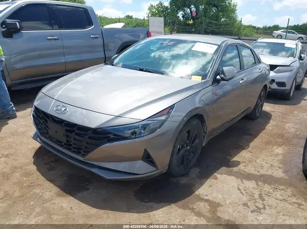 KMHLM4AG4MU081115 2021 HYUNDAI ELANTRA - Image 2