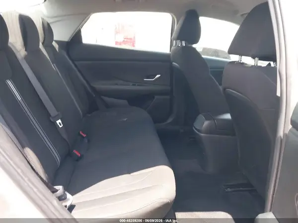 KMHLM4AG4MU081115 2021 HYUNDAI ELANTRA - Image 8