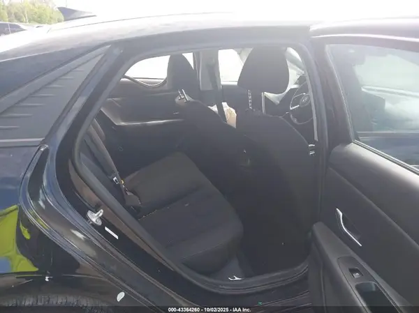 KMHLM4AG4MU091756 2021 HYUNDAI ELANTRA - Image 8