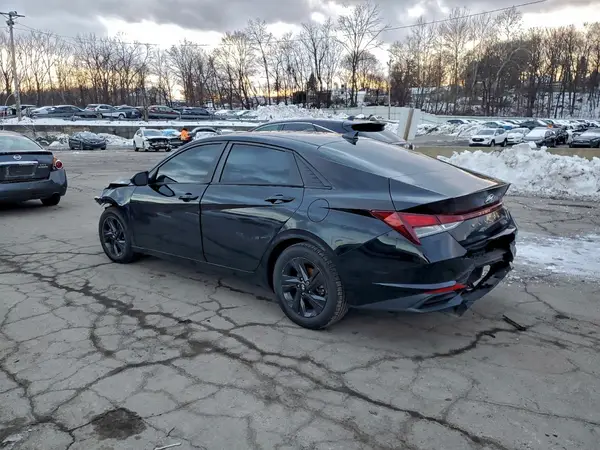 KMHLM4AG4MU114162 2021 HYUNDAI ELANTRA - Image 2