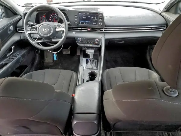 KMHLM4AG4MU124769 2021 HYUNDAI ELANTRA - Image 8
