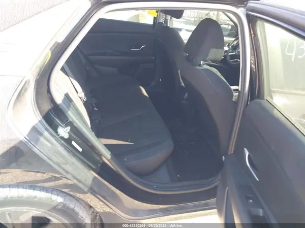 KMHLM4AG4MU128627 2021 HYUNDAI ELANTRA - Image 8