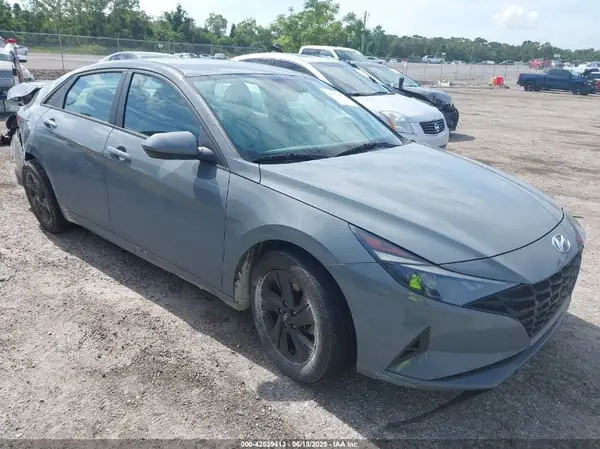 KMHLM4AG4MU149705 2021 HYUNDAI ELANTRA - Image 1