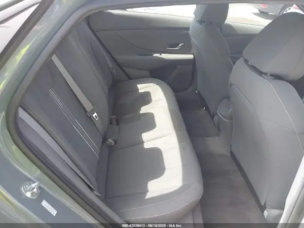 KMHLM4AG4MU149705 2021 HYUNDAI ELANTRA - Image 8