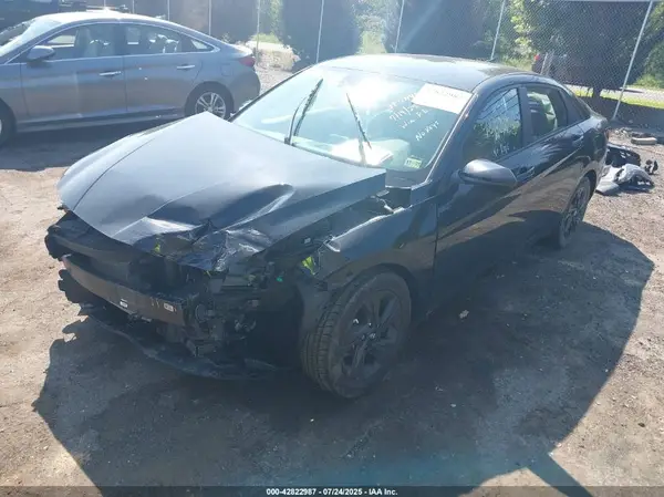 KMHLM4AG4MU180551 2021 HYUNDAI ELANTRA - Image 2